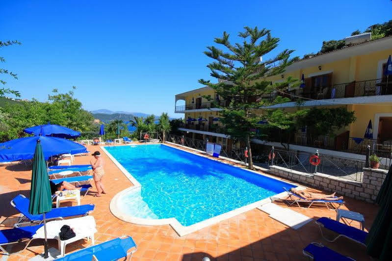 Bella Vista Hotel And Apartments Parga Dış mekan fotoğraf