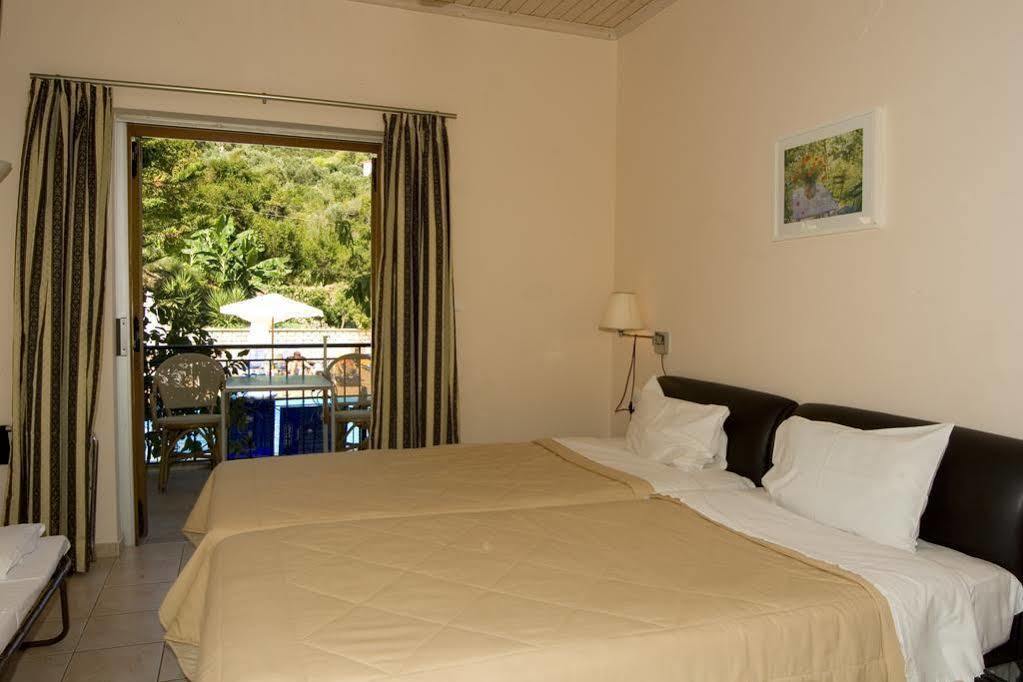 Bella Vista Hotel And Apartments Parga Dış mekan fotoğraf